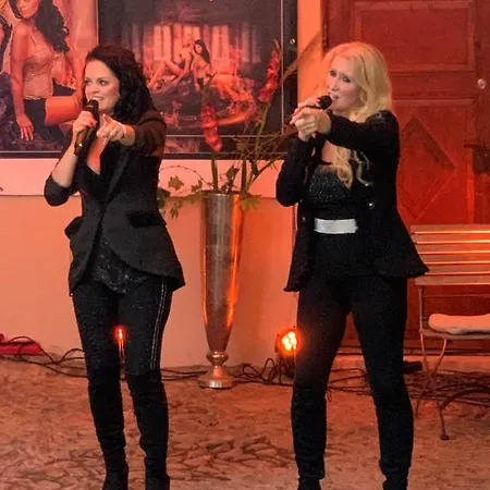 Geibelhof - In Mediterraner Hofreite Nahe Frankfurt Am Main דירה