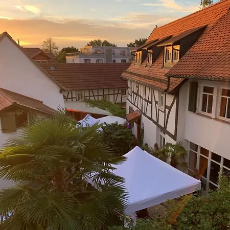 Geibelhof - In Mediterraner Hofreite Nahe Frankfurt Am Main *