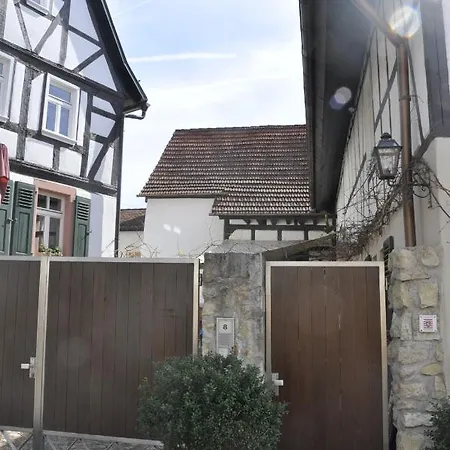 Geibelhof - In Mediterraner Hofreite Nahe Frankfurt Am Main *