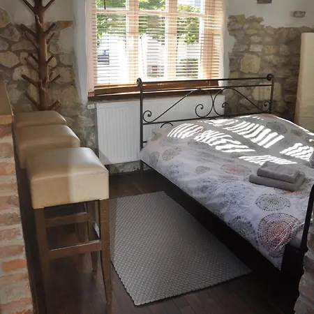 Geibelhof - In Mediterraner Hofreite Nahe Frankfurt Am Main דירה