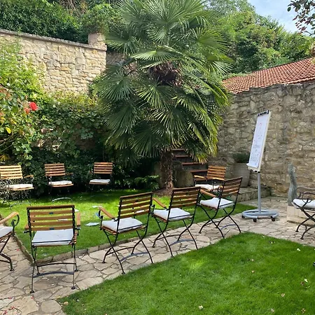 Geibelhof - In Mediterraner Hofreite Nahe Frankfurt Am Main קארבן