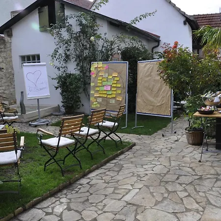 아파트 Geibelhof - In Mediterraner Hofreite Nahe Frankfurt Am Main *