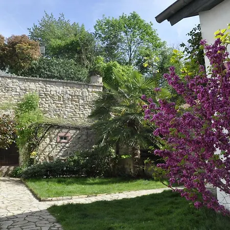 Geibelhof - In Mediterraner Hofreite Nahe Frankfurt Am Main קארבן