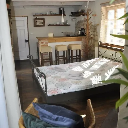 דירה Geibelhof - In Mediterraner Hofreite Nahe Frankfurt Am Main *